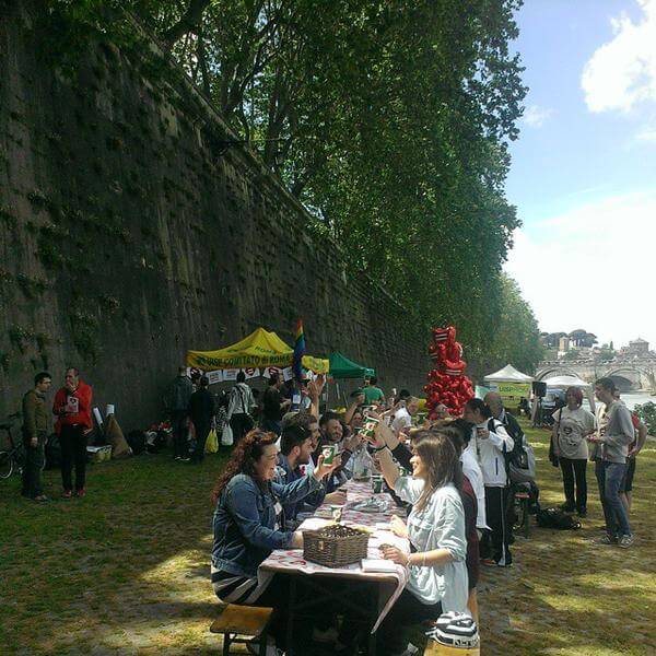 ‎1° maggio a Roma: foto dalla “Tavolata d’Uguaglianza”