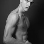 I modelli più boni di Milano Moda Uomo (e i loro contatti social) - Thumbnail