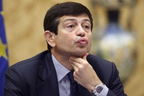 Lupi: "Su stepchild adoption e reversibilità non si tratta" - lupi unioni 1 - Gay.it