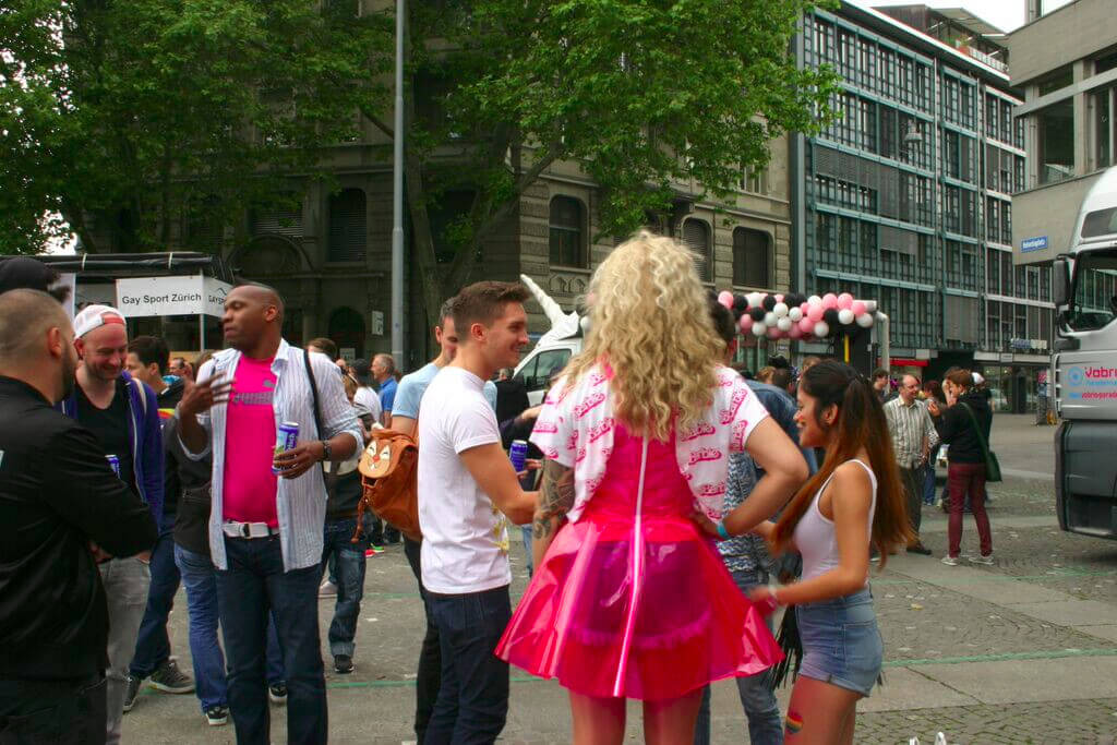Siamo stati al Pride di Zurigo: la piazza svizzera per l'uguaglianza