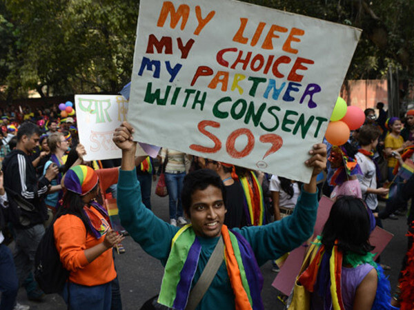 Madre costringe il figlio gay a fare sesso con lei per "guarirlo" - stupri india bs 1 - Gay.it