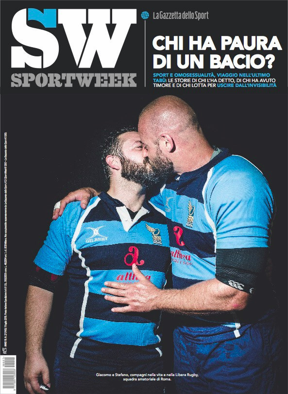 "Chi ha paura di un bacio" (gay)? Storica copertina di Sport Week
