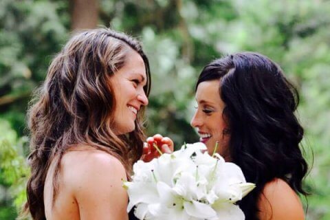 Le calciatrici lesbiche si sposano e pubblicano le foto sui social - calciatrici usa1 - Gay.it