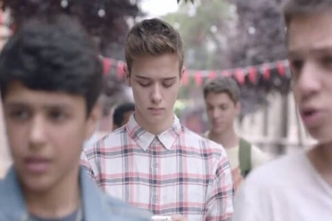 Coca Cola: nel nuovo cortometraggio / spot l'amicizia batte l'omofobia - coca spotr cov - Gay.it