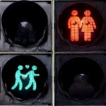 Amburgo: arrivano i "semafori rainbow", simbolo di tolleranza - Thumbnail