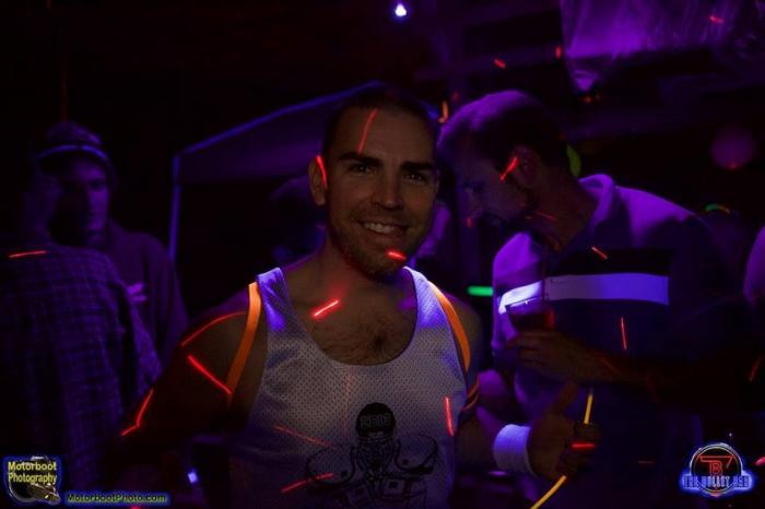 Glow Me: il fluo underwear party, la gallery