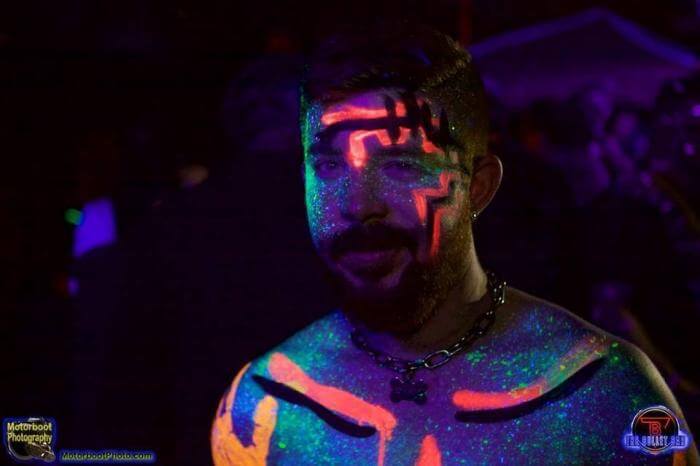 Glow Me: il fluo underwear party, la gallery