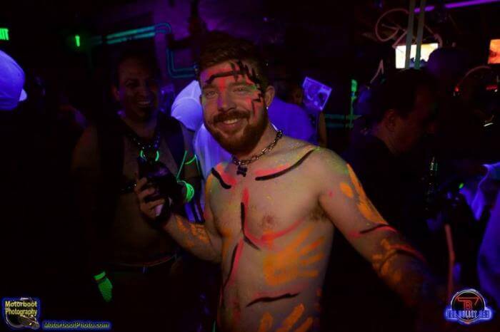 Glow Me: il fluo underwear party, la gallery