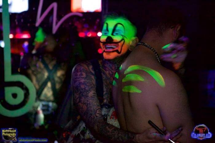 Glow Me: il fluo underwear party, la gallery