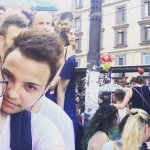 L'Onda Pride passa da Napoli e lascia una gioiosa scia rainbow - FOTO - Thumbnail