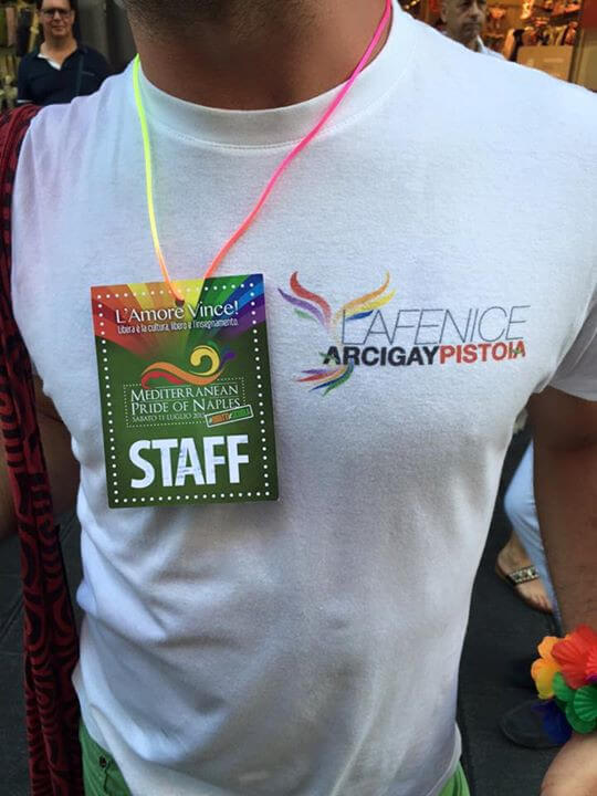 L'Onda Pride passa da Napoli e lascia una gioiosa scia rainbow - FOTO