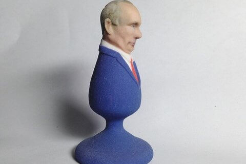 Vladimir Putin e Donald Trump in versione butt plug - putincopert - Gay.it
