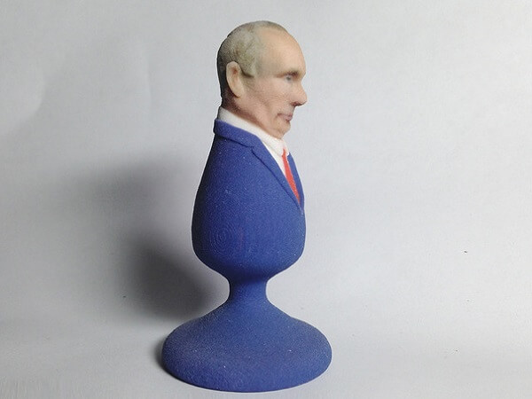 Vladimir Putin e Donald Trump in versione butt plug - putincopert - Gay.it