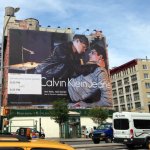 Calvin Klein: maxi cartellone pubblicitario con coppia gay a Manhattan - Thumbnail