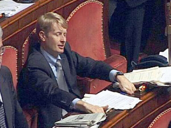 Malan su Twitter: "Arcigay? Dopo la mafia vengono loro" - malan arcigay - Gay.it