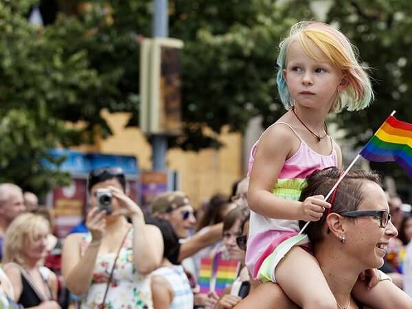 L'orgoglio in Repubblica Ceca: il pride di Praga raddoppia! - GALLERY - pragpridecover - Gay.it