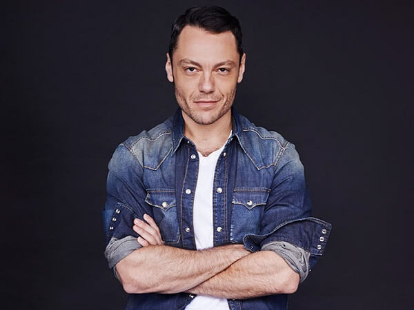 Tiziano Ferro single e a caccia di "orsi"! - Gay.it