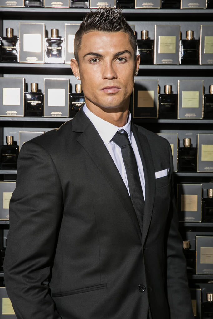 Cristiano Rolando lancia un suo profumo