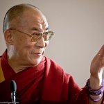 Il Dalai Lama: "Un successore donna?! Solo se sarà attraente" - Thumbnail