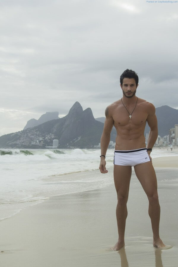 Lo splendido Gabriel Maciel  in una splendida Rio