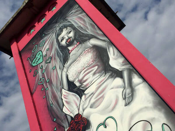 Nel vicentino arriva “Barba Bride”, murales ‘gender’. La polemica.