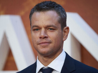 Matt Damon: per un attore meglio non fare coming out - matt damon base 1 - Gay.it