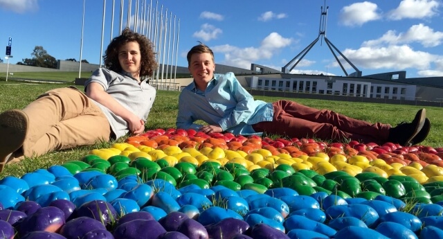 In Australia patate rainbow per i matrimoni gay