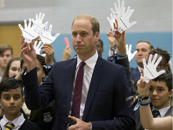 Il Principe William si schiera contro il bullismo omofobico