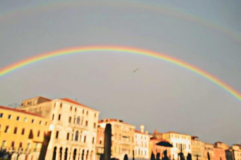 #RainbowVenice: contro l'omofobia a Venezia spunta l'arcobaleno - rainbow venice - Gay.it
