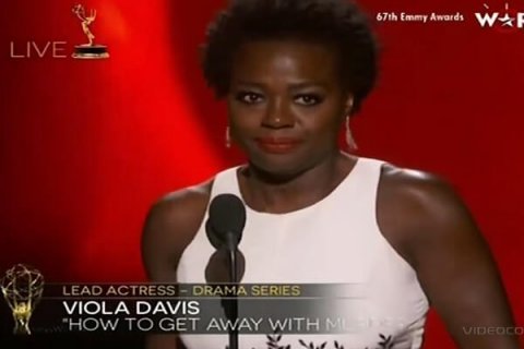 Viola Davis è la prima donna afroamericana a vincere un Emmy - VIDEO - viola davis emmy - Gay.it