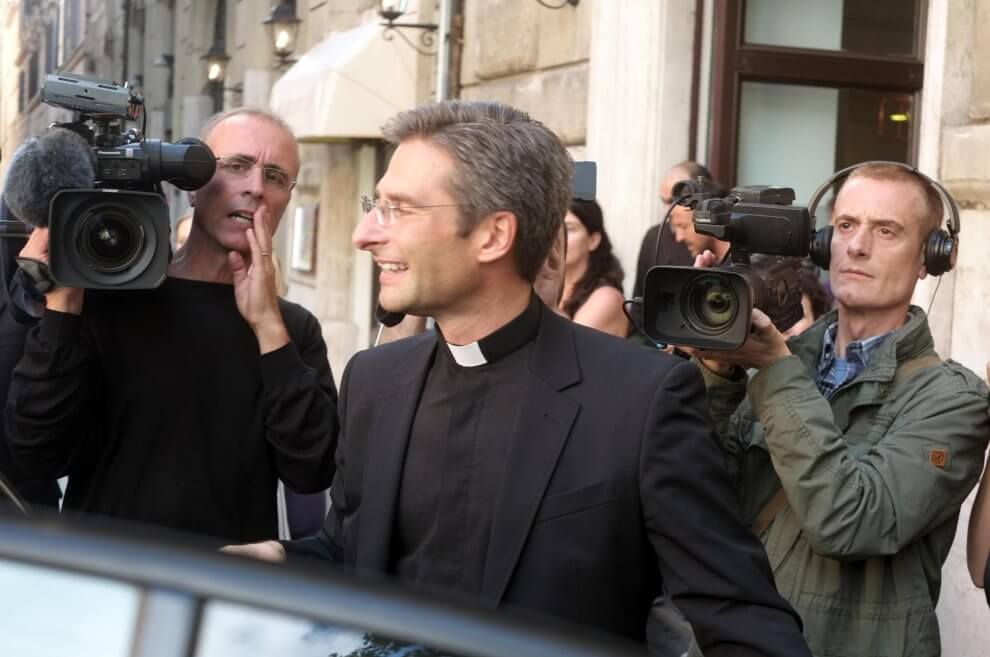Il primo coming out in Vaticano: ecco a voi la coppia