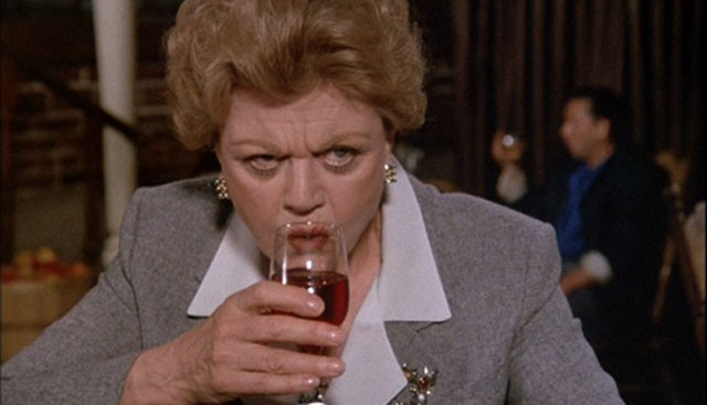 jessica fletcher sospettosa