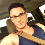 James Franco e Keegan Allen seminudi per "Il Re Cobra" - Thumbnail