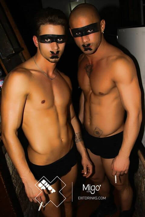 Igor del GF14 sexy cubista in un locale gay