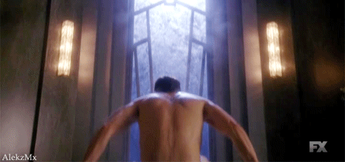 Matt Bomer e Lady Gaga insieme in AHS: le foto hot