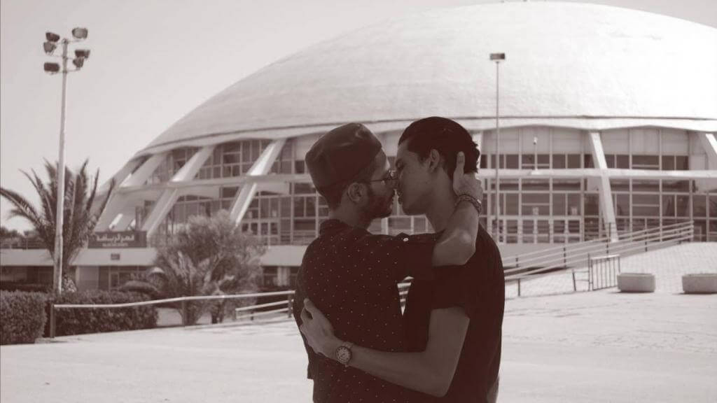 Tunisia: baci gay per rompere i tabù