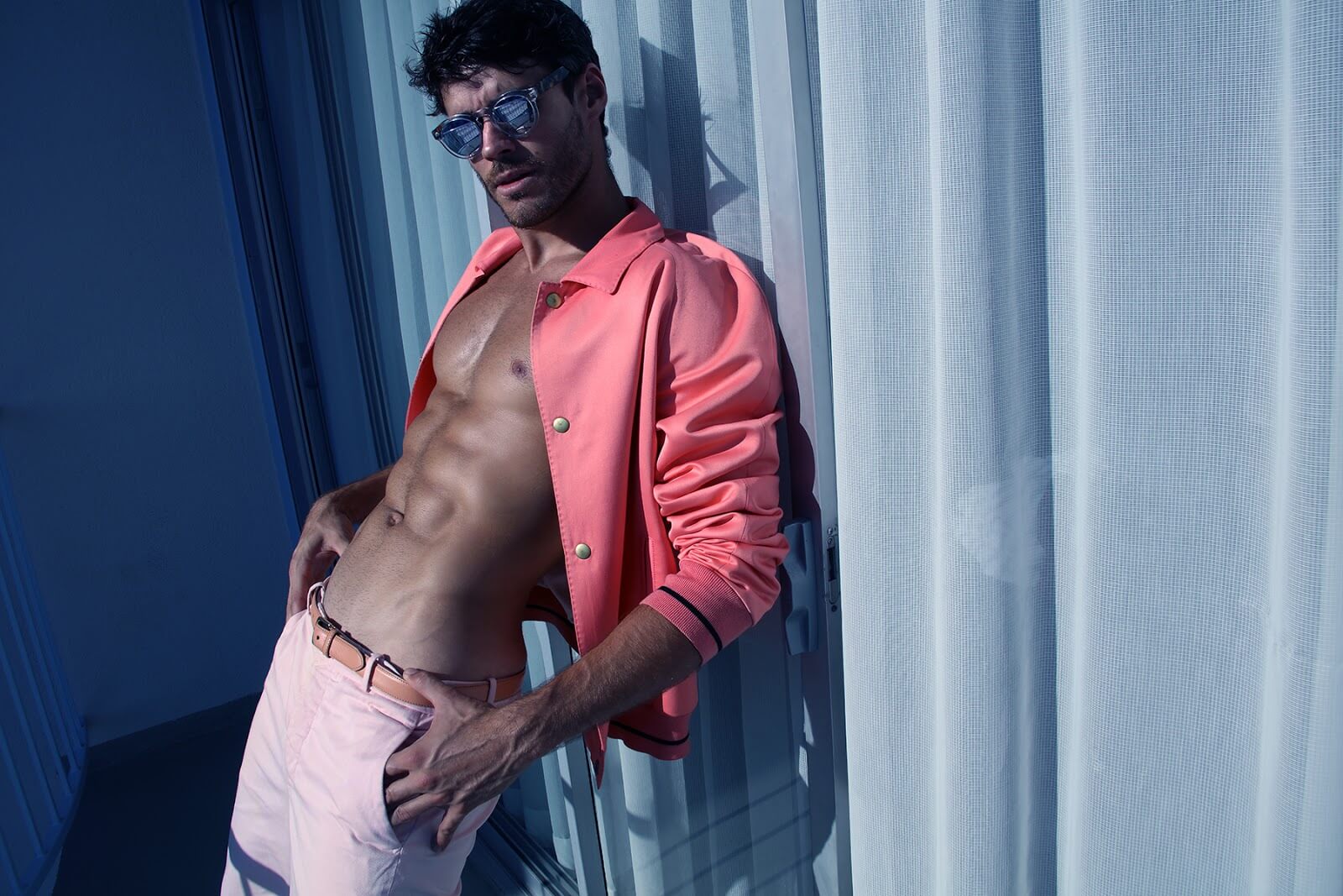 Il modello Caio Cesar è super sexy negli scatti di Marco Ovando
