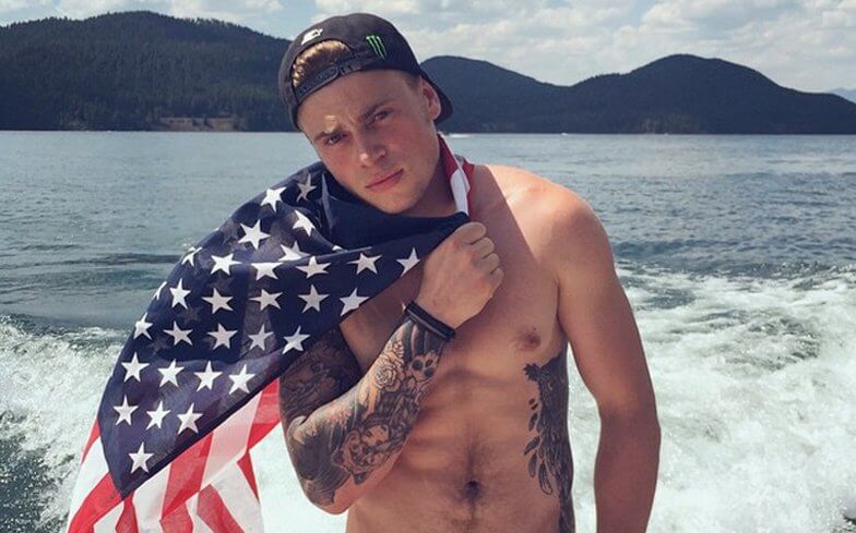 gus_kenworthy_gay