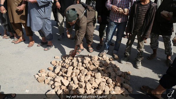 Siria: due omosessuali lapidati a morte dall'ISIS