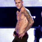 1 milione di dollari per il clone del pene di Bieber - Thumbnail
