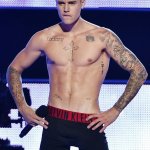 1 milione di dollari per il clone del pene di Bieber - Thumbnail