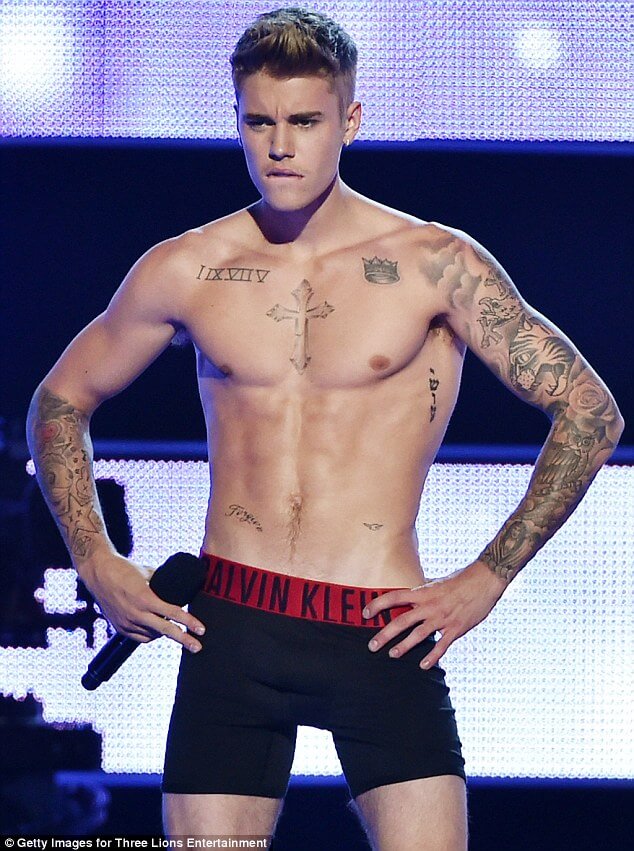 1 milione di dollari per il clone del pene di Bieber