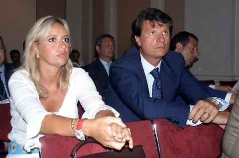 Meglio fascista che frocio o meglio frocio che pedofilo?