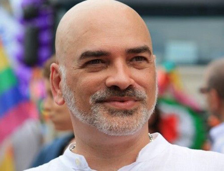 Coppie di gay maschi con figli, vi prego, fate un passo indietro - outingmancusoF3 2 - Gay.it