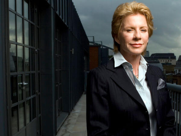 La scrittrice lesbica Patricia Cornwell: perché amo gli sport estremi