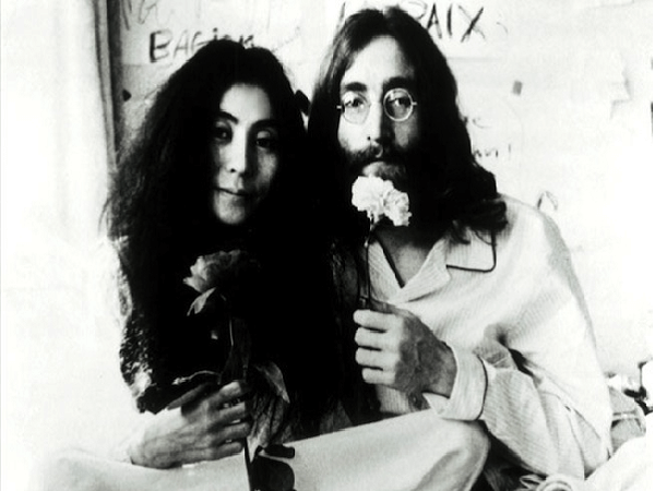 John Lennon era bisessuale : la conferma di Yoko Ono - Gay.it