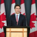 Il PM del Canada diventa virale con ministro gay e famiglia - Thumbnail