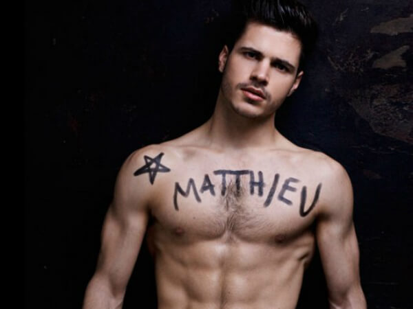 Matthieu Charneu: sexy, magnetico e dark - Gay.it
