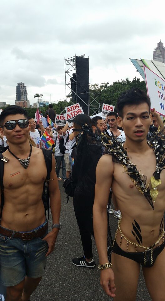 Gay Pride a Taiwan la notte di Halloween