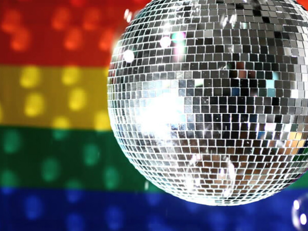L'amore ai tempi della discoteca: i 10 clubbers tipo - discogayamore def 1 - Gay.it
